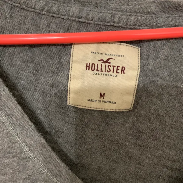 Hollister Short Sleeve Tee - Image 3