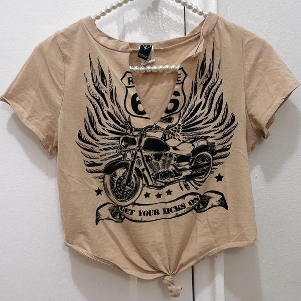 Windsor Size Medium Motorcycle Crop Top Route 66 Rocker V-neck Shirt Tan & Black - Image 6