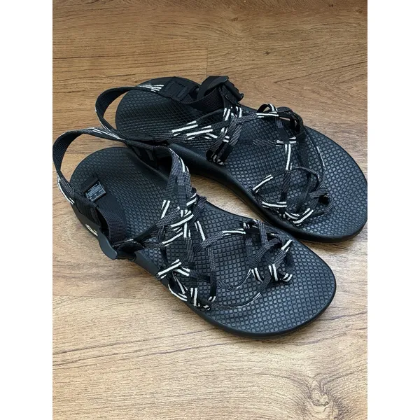 Chacos Strappy Sandal Women W10 Scatter Black White Triple Weave Adjust Straps - Image 2