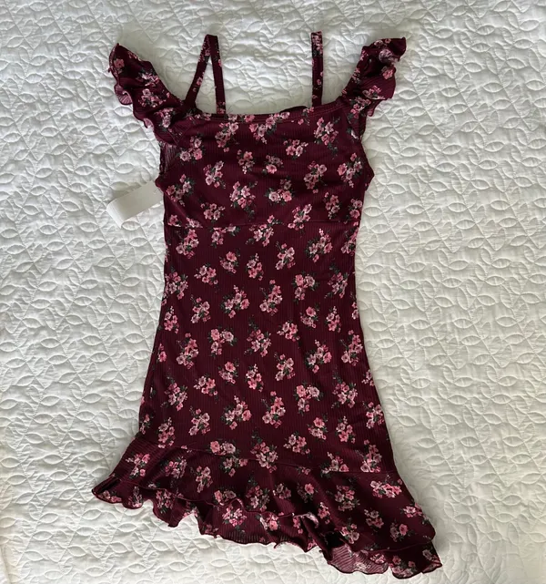 NWT Sensual Fit Burgundy Floral Ruffle Cold-Shoulder Mini Dress - Image 2