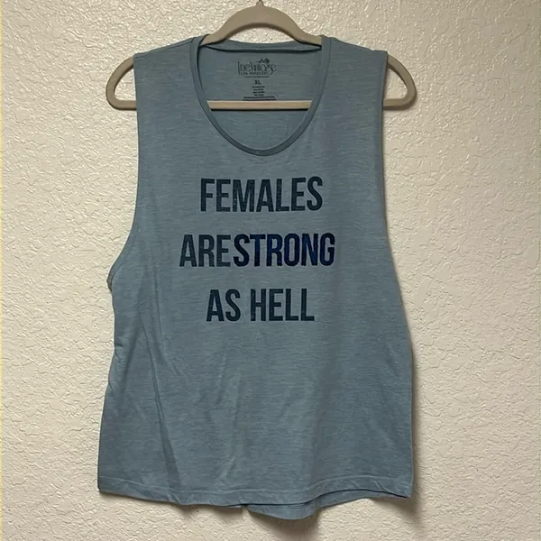TRUE VINTAGE Females are Strong as Hell Tank Top Size XL - Image 5