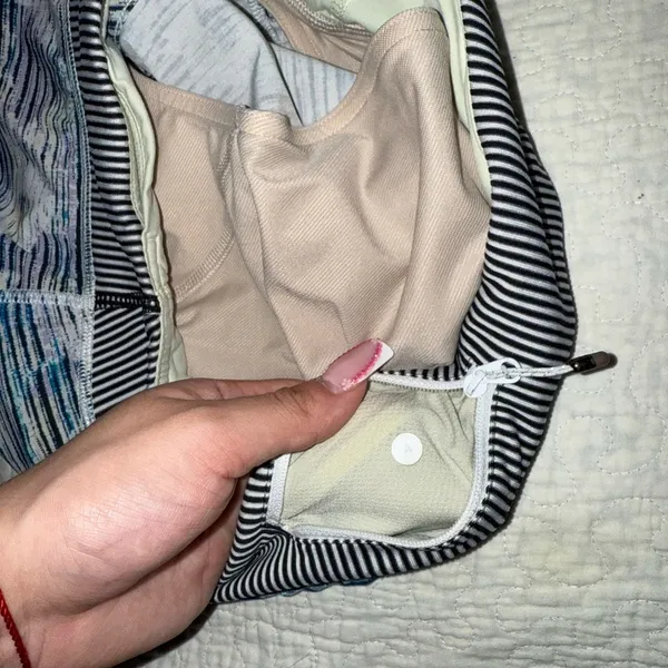 Lululemon Speed Short 3” Blue Blurry Belle Tink Stripe Women’s Size 4 Vintage‎ - Image 3