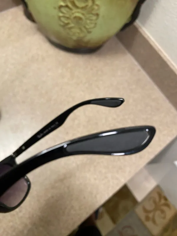 Ray-Ban Sunglasses - Image 5