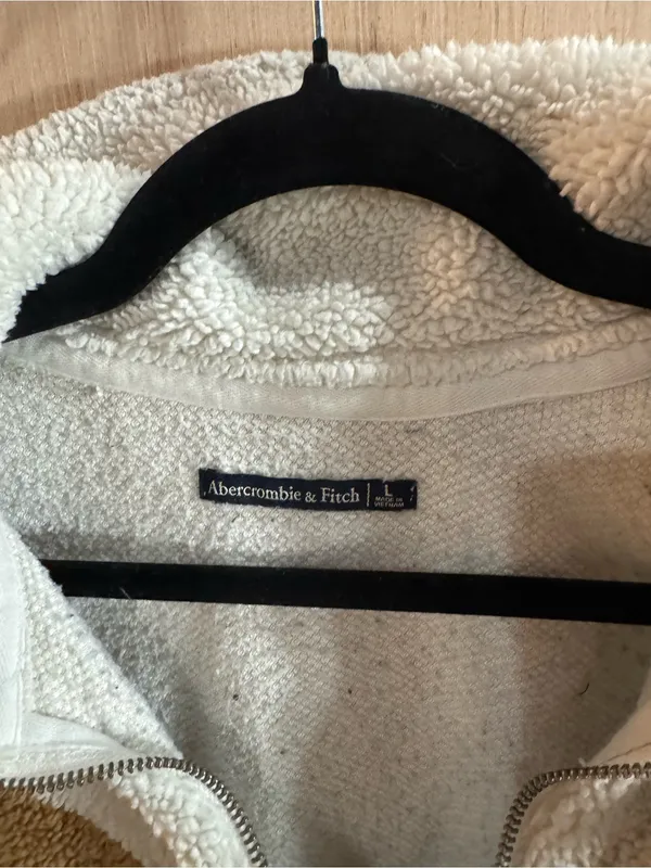 Abercrombie and Fitch Cream Cozy Half-Zip Sherpa Jacket Size Large - Image 2