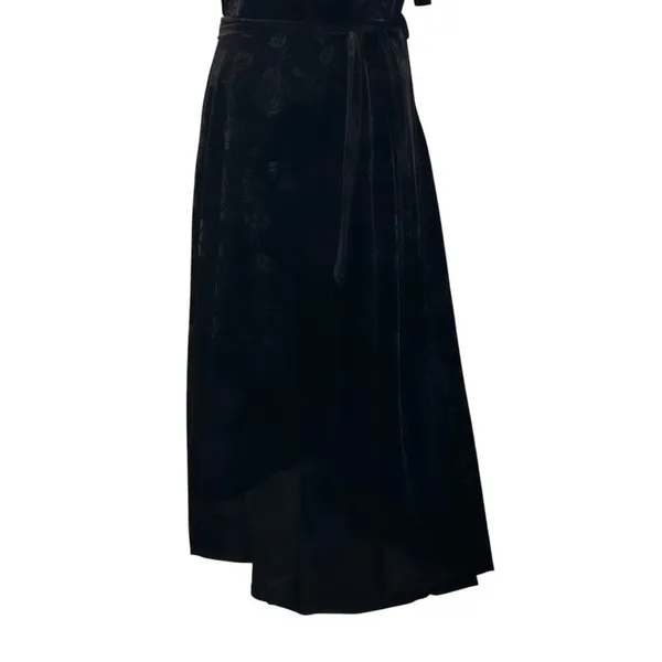 Velvet Burnout Wrap Dress‎ Black Large - Image 6