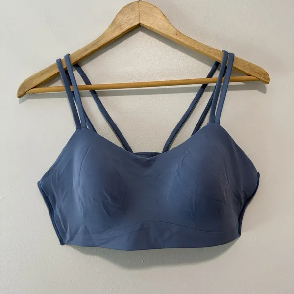 Lululemon NWT Like a Cloud Sports Bra B/C in Oasis Blue Size 12 - Image 2