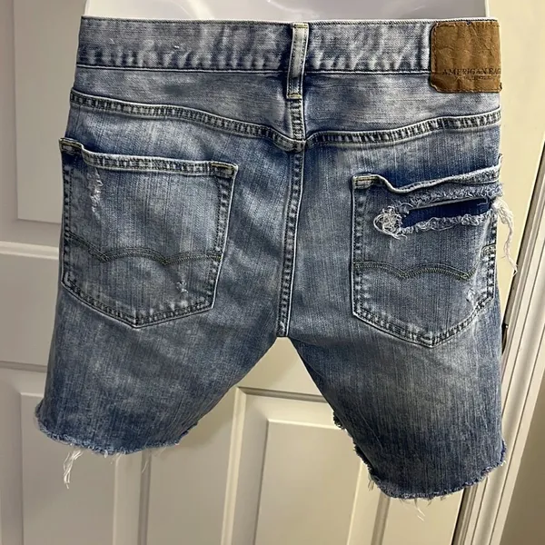 American Eagle Light Wash Distressed Faded Flex Skinny Jean Shorts- Size 34 - Image 7