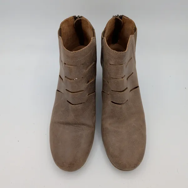 Aquatalia Freida Boots $395 Womens Taupe‎ Leather Cut Out Ankle Booties Size 8.5 - Image 4