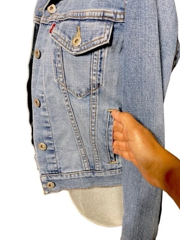Levi's Original Trucker Jacket 
Medium Wash size Small - Image 12