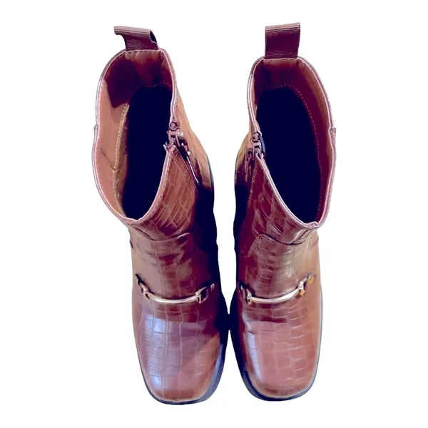 Truffle Collection sqaure toe loafer trim boots in brown croc size 8.5 - Image 11
