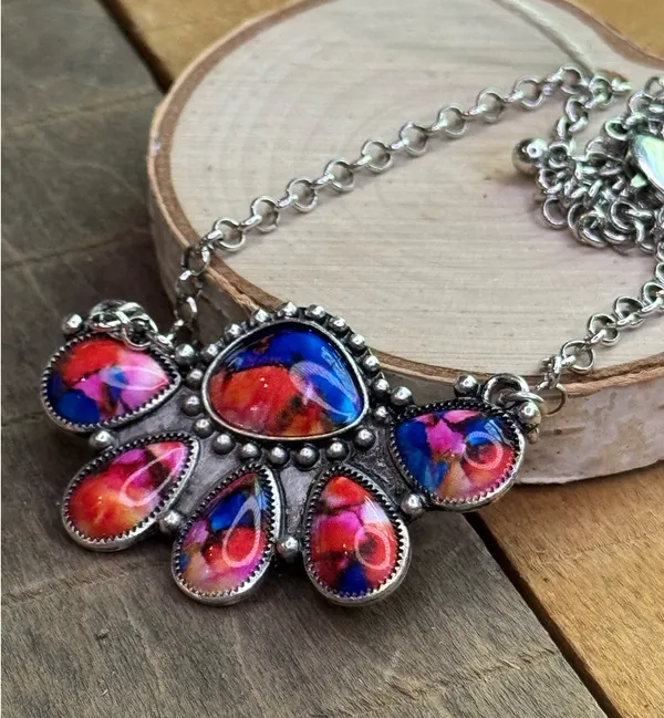 Multicolored western style necklace and earrings set - Image 4