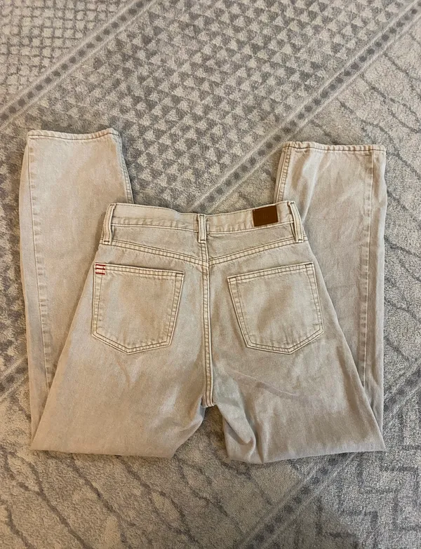 Jeans - Image 2