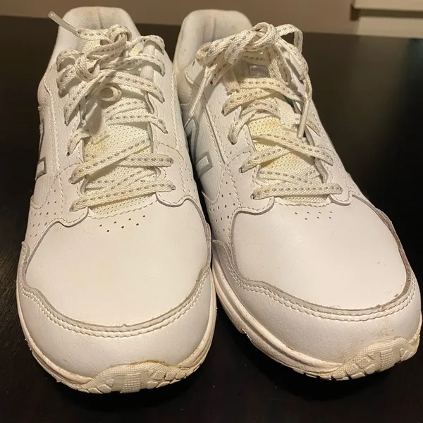 New Balance 411 white womens size 8. WA411LW1. Athletic shoes - Image 2