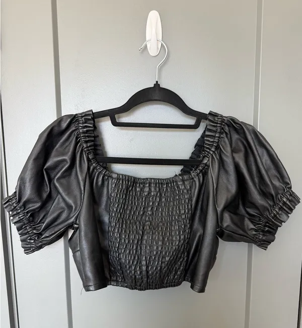 Black Olivaceous Top - Image 5