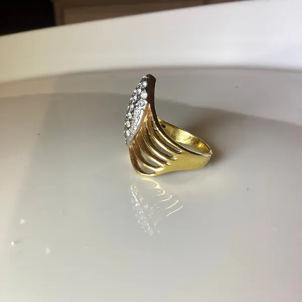 Gold Toned Crystal 'V' Chevron Ring Size 8 - Image 5
