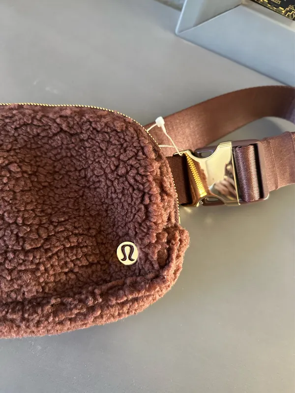 Lululemon Belt Bag - Image 2