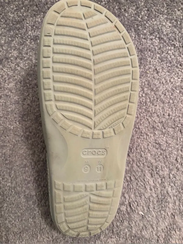 Crocs Women's Slide Sandals in Light Gray with Pink & Purple Print Size 11 - Image 4