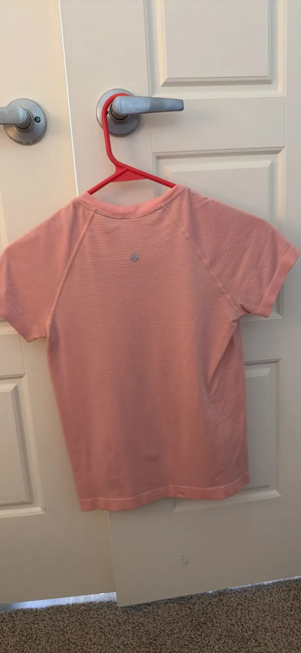 Lululemon Swiftly Tech Short Sleeve - Image 2