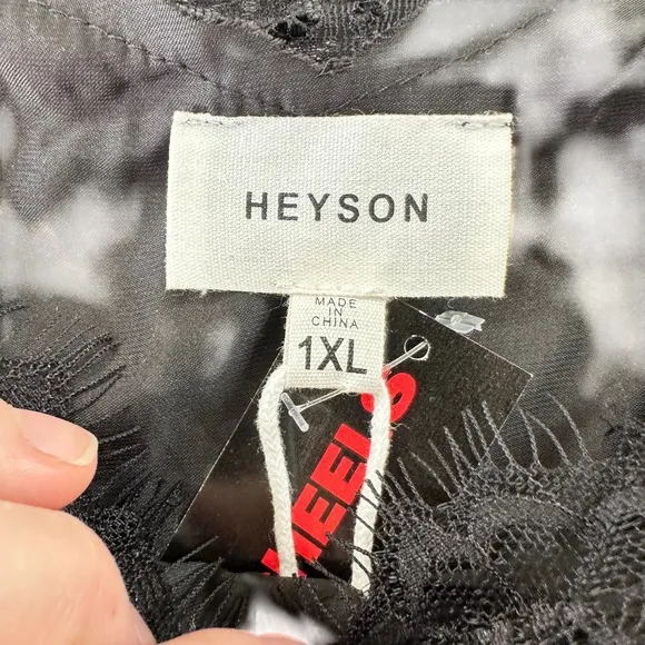 Heyson Black Lace Trim Camisole Top Womens 1XL‎ Adjustable Straps Layering Sexy - Image 3