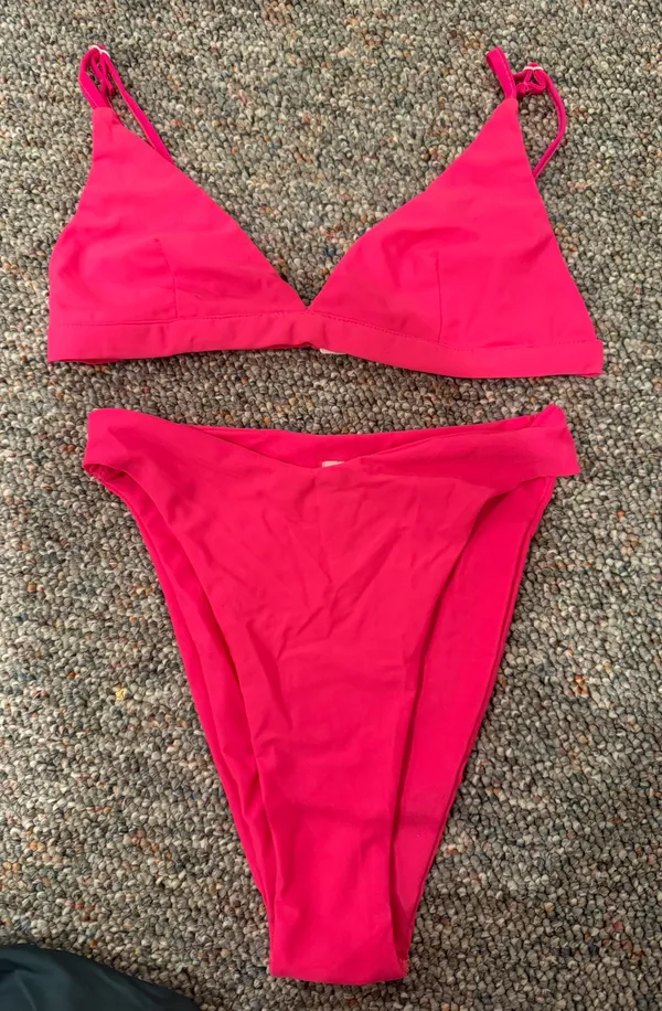 Bikini - Image 2