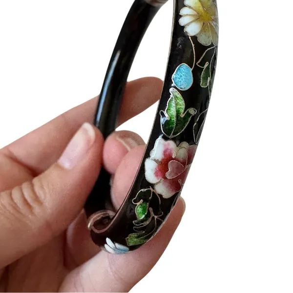 Vintage Cloisonné Black Floral Bangle Bracelet Womens Estate Jewelry Boho - Image 2