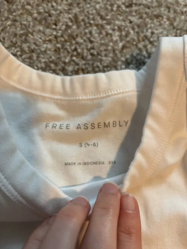 Free assembly tank top - Image 2
