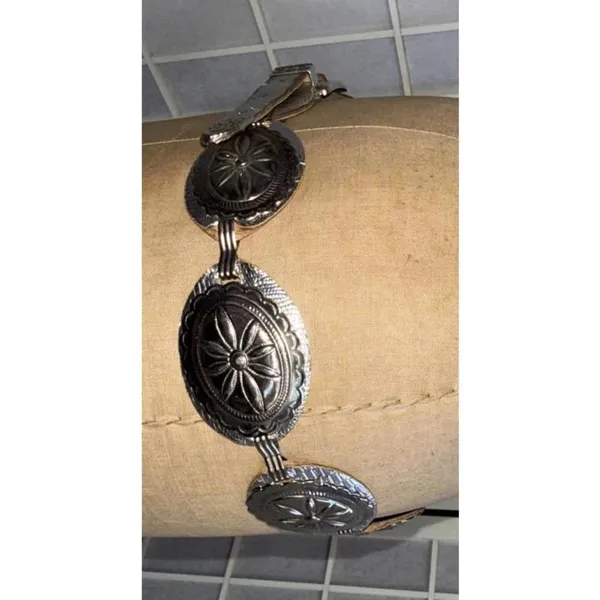 Vintage Y2K Silver Tone‎ Stamped Metal Boho Western Rodeo Concho Style Belt - Image 2