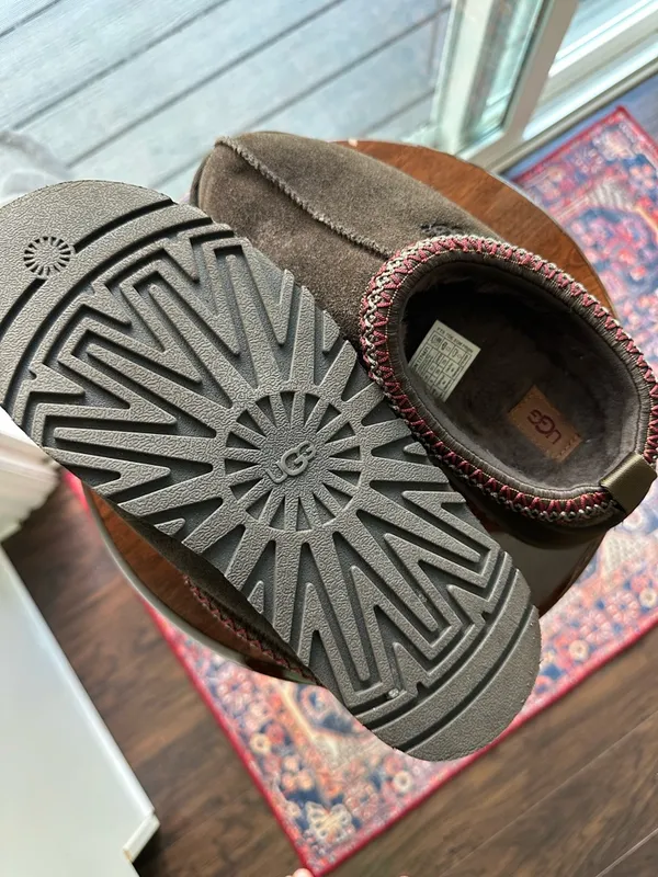 UGG® Tazz II Platform Slippers Dusted Cocoa Brown Shoes - Image 9