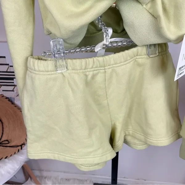 NIA the brand Cora Sweatshirt and Short Set Lounge Comfy Active Size Small - Image 4