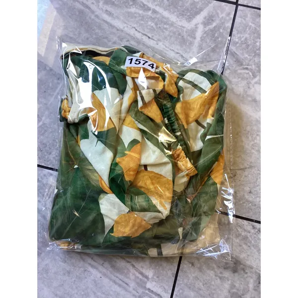 Farm Rio Tropical Anthurium Cutout Romper XS Yellow Green Linen - Image 8