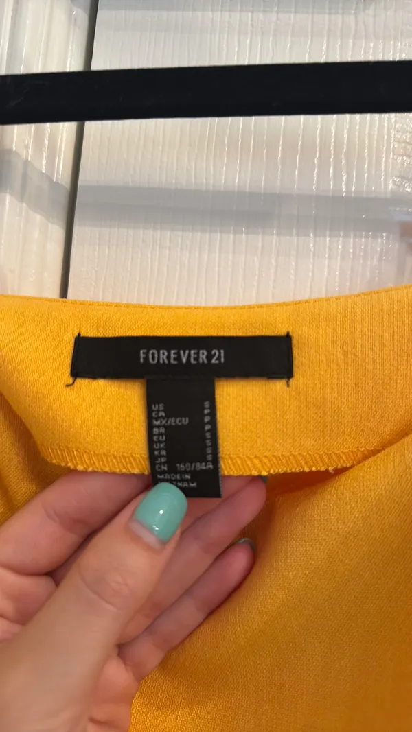 yellow dress - Image 2
