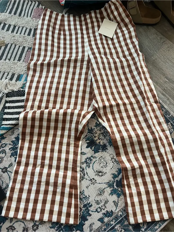 NWT FAITHFULL Valeria Capri Pants in gingham cedar - Image 16