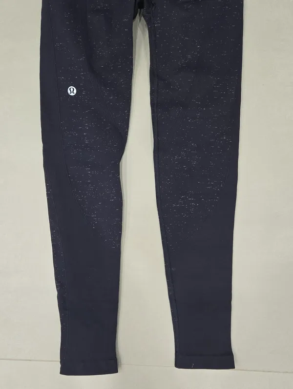 Lululemon athletica Navy Galaxy High-Rise Active Leggings Size 4 - Image 2