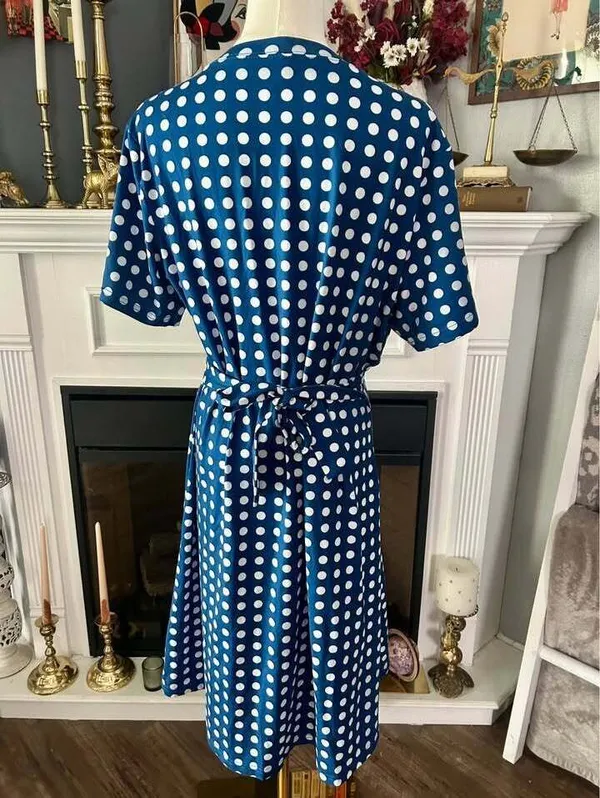 Blue and White Polka Dot Short Sleeve Tie Waist Midi Dress Size Large Women’s - Image 3