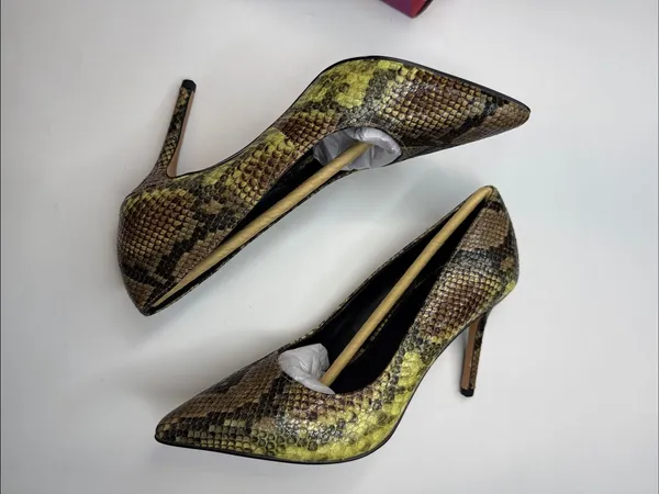 Katy Perry Women's Revival Pointed Toe Pumps Size 6M - Image 8