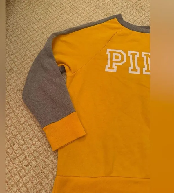 Victoria’s Secret PINK orange grey logo long sleeve women’s size medium - Image 4