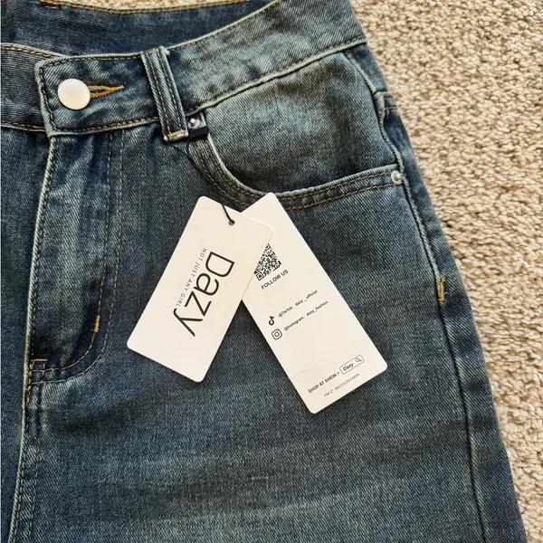 NWT Dazy Wide-Leg Denim Shorts Size M | Festival Concert Beach K-Pop Streetwear - Image 6