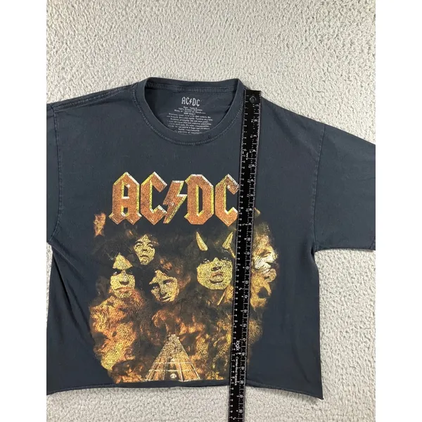 AC/DC Cropped T-Shirt Women M Black Graphic Highway 1979 Tour Band‎ Tee - Image 9