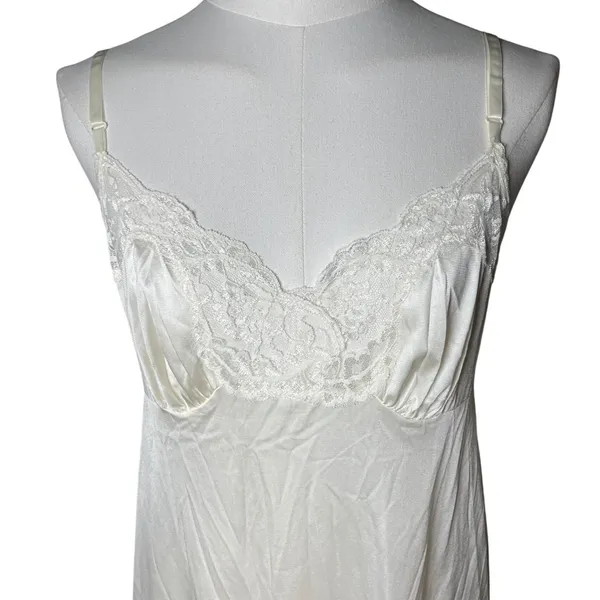 Vintage Ivory‎ Lace Full Slip Nightgown Romantic Bridal Vassarette L - Image 8