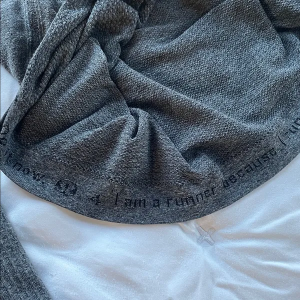 Lululemon Athletica Swiftly Tech Long Sleeve Heathered Black 4 Top - Image 3
