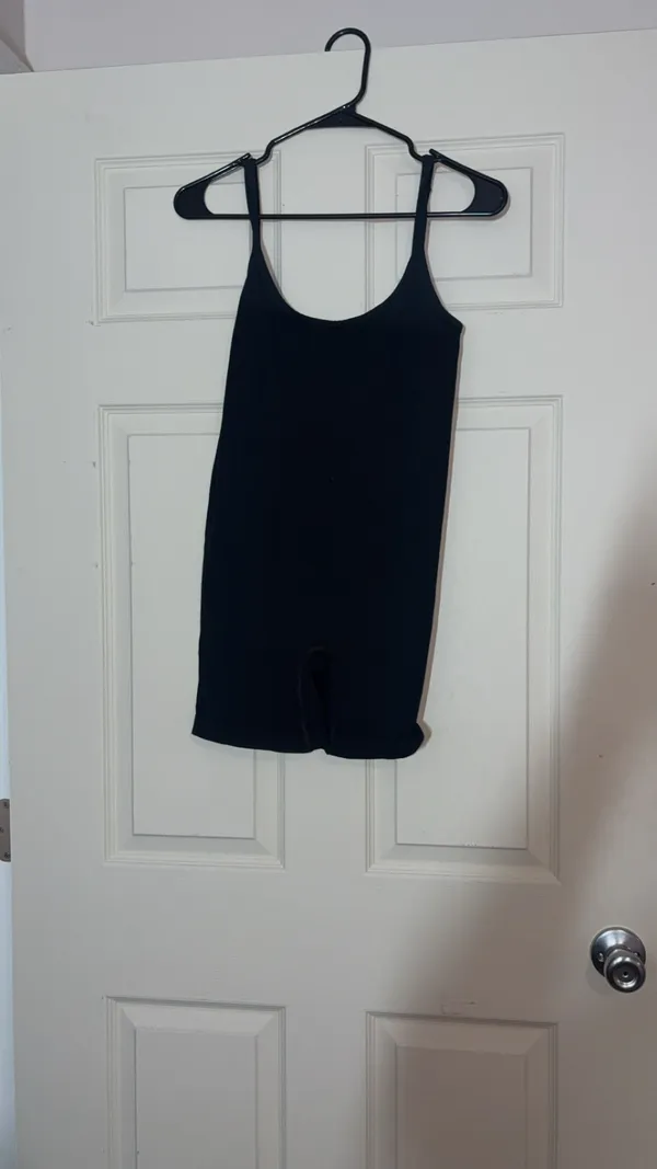 Boutique Work out romper - Image 2
