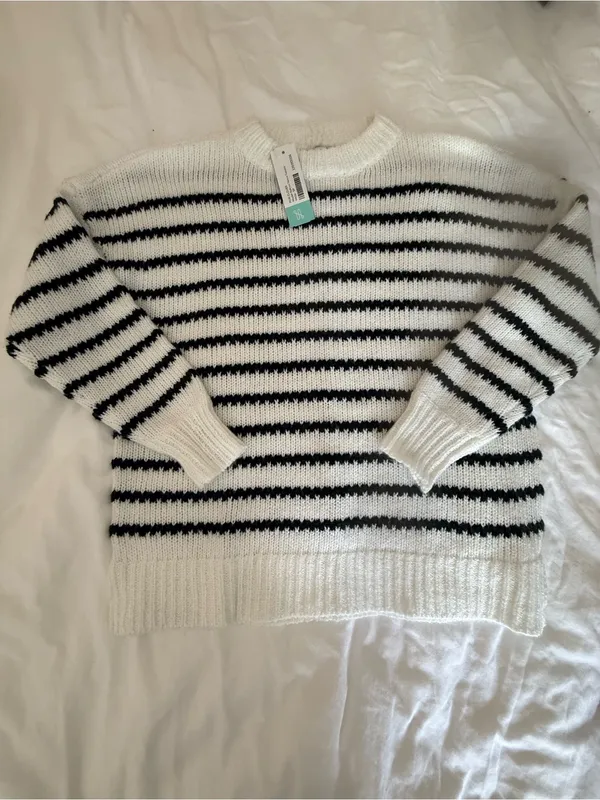Pink Clover Striped Crewneck Sweater - White & Black - Image 2
