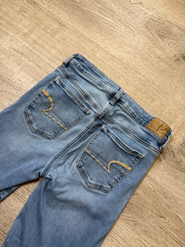 •AMERICAN EAGLE• HI RISE JEGGING JEANS - Image 6