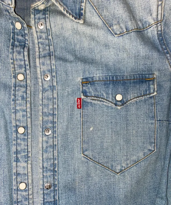 Levi’s Vintage Jean Button Down - Image 2