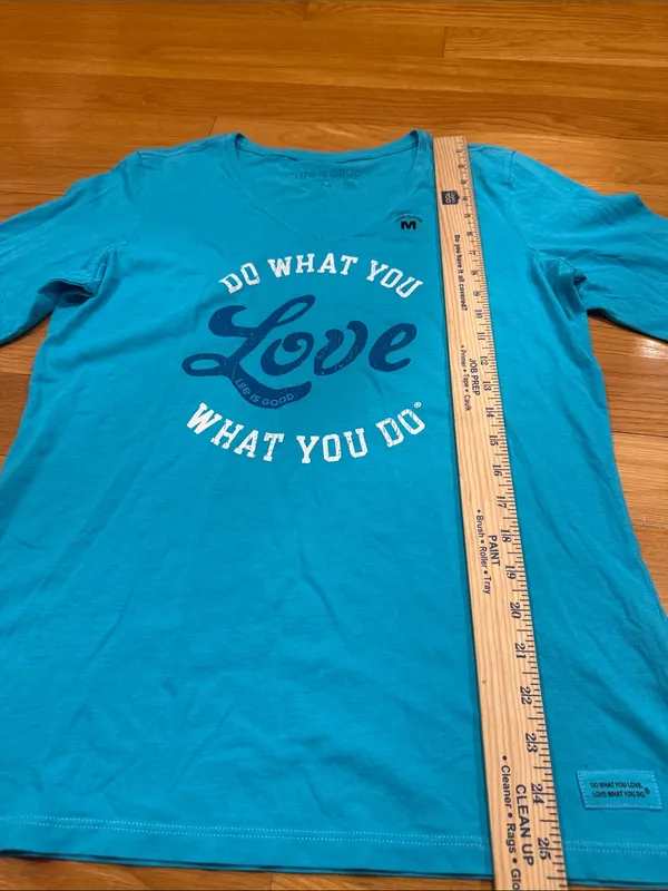 NWOT life is good women’s crusher tee long sleeve top size medium . - Image 2
