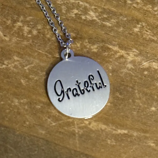 Make a Wish silver tone Grateful pendant necklace - Image 4
