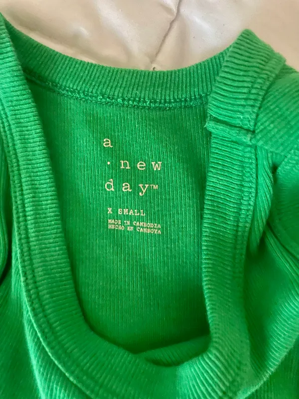 A New Day green tank top - Image 3