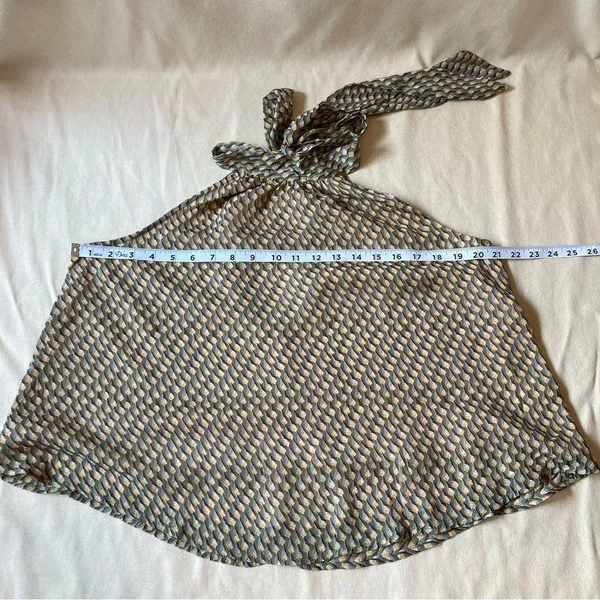 Fab'rik High Neck Halter Tie Flowy Sleeveless Top w/ Muted Geometric Pattern - Image 4