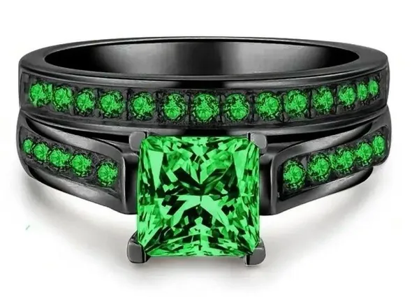 Stainless Steel Green and Black Ring Women’s Size 7 - Image 2