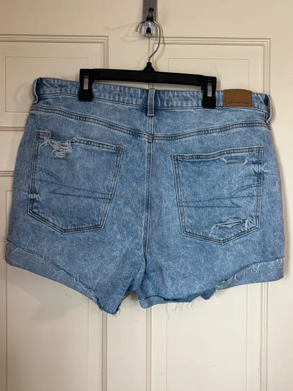 American Eagle Blue Denim Mom Shorts High Rise Frayed Hem Stretch Size 14 - Image 6
